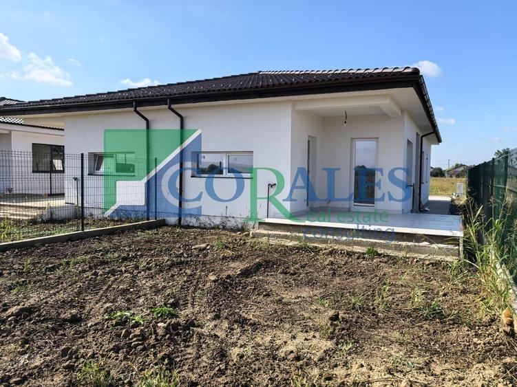 Duplex cu 3 camere cu Teren 290 Mp în Bucovăț (Remetea Mare)