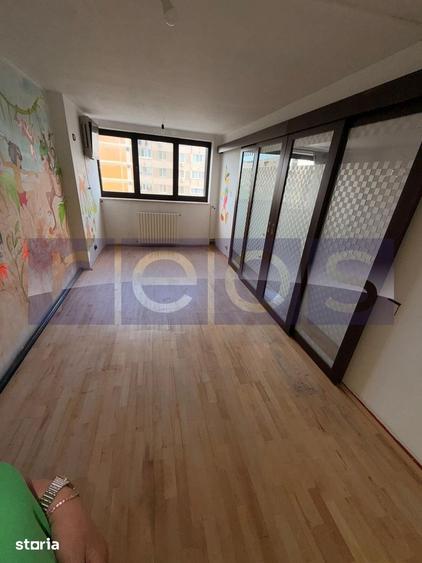 Apartament cu 4 camere, mobilat în Crângași