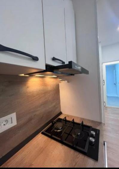 Apartament cu 2 camere semidecomandat, mobilat în Brâncoveanu