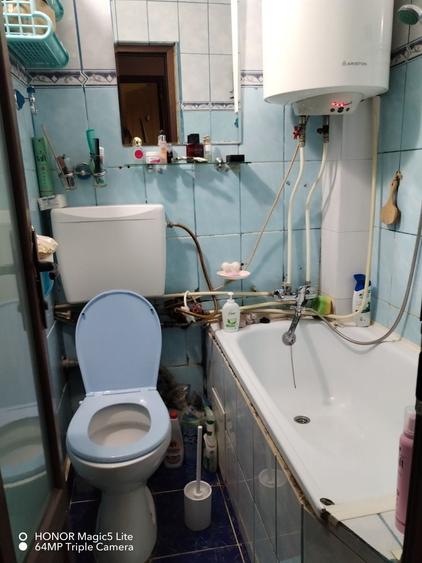 Apartament cu 2 camere decomandat în Cet