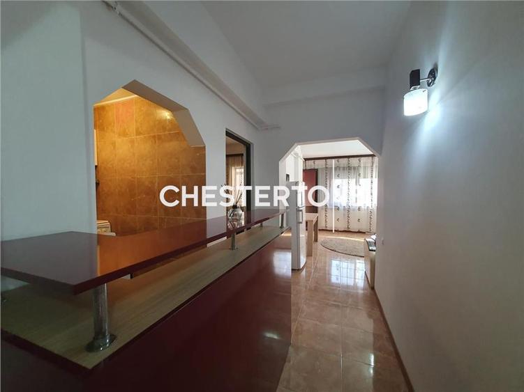 Apartament cu 2 camere decomandat în Central