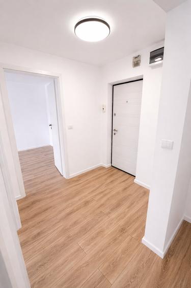Apartament cu 2 camere decomandat în Drumul Taberei — fotografia 3