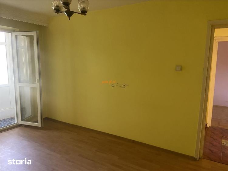Apartament cu 4 camere nedecomandat în Sud