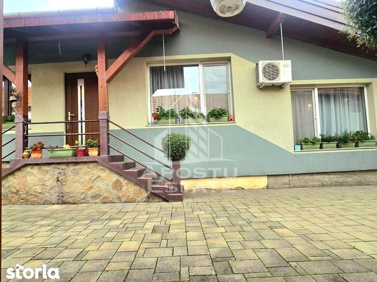 Casă cu 5 camere cu Piscina în Central
