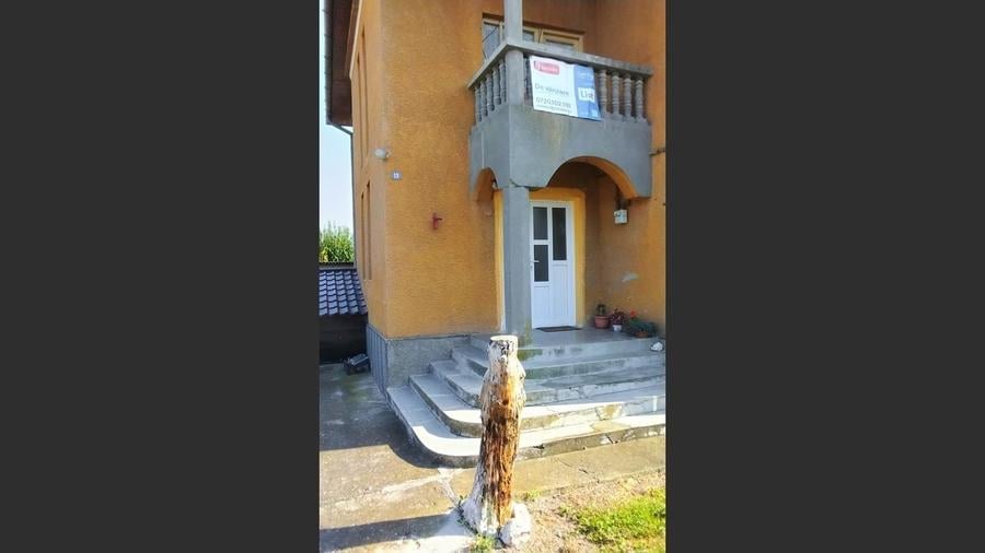 Casă cu 3 camere cu Canalizare în Turda