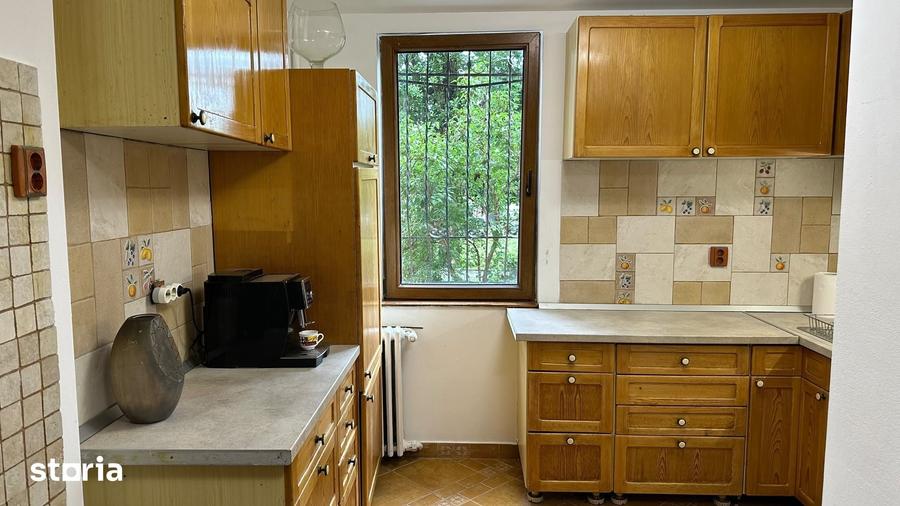 Apartament de inchiriat - 3 camere, Calea Bucure?ti/Institut - 6