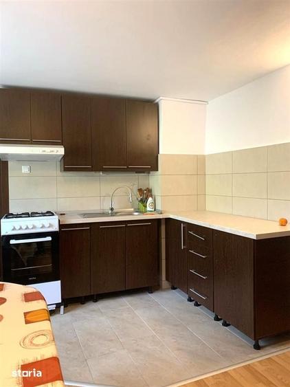Casă cu 5 camere cu Teren 1500 Mp în Central