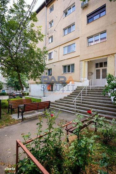 Apartament cu 3 camere decomandat în Horia