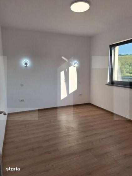 Casă cu 4 camere cu Teren 533 Mp în Curtești