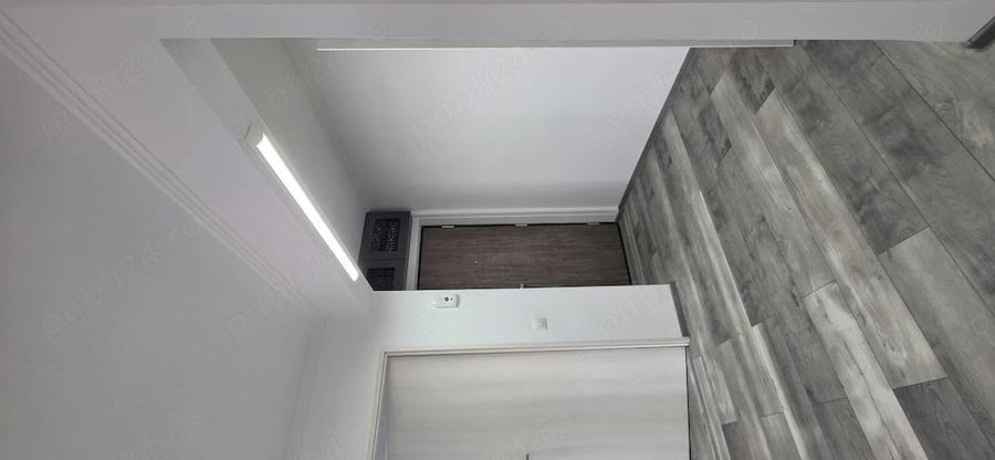 Apartament cu 3 camere decomandat în Iosia