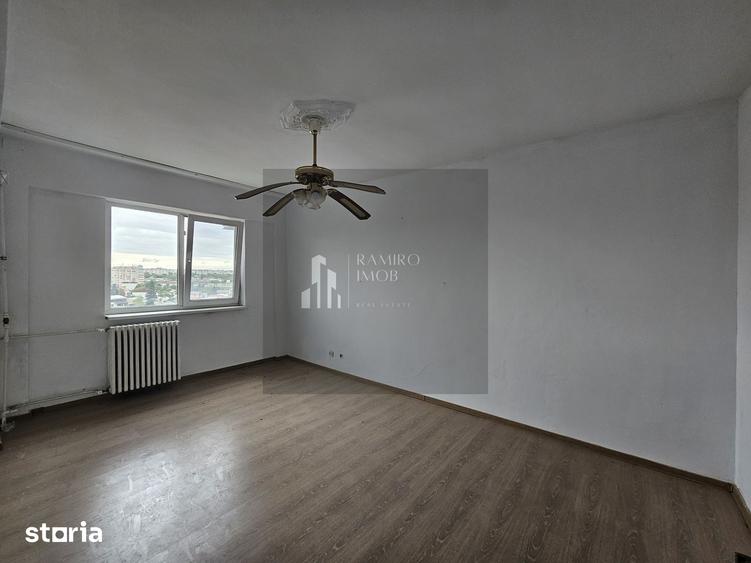 Apartament cu 3 camere decomandat în Giurgiului
