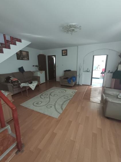 Casa cu etaj de vanzare! - 5