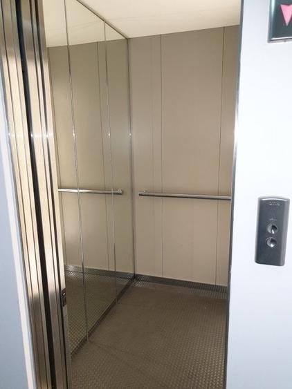 Birou, de 1,800 mp, în Floreasca