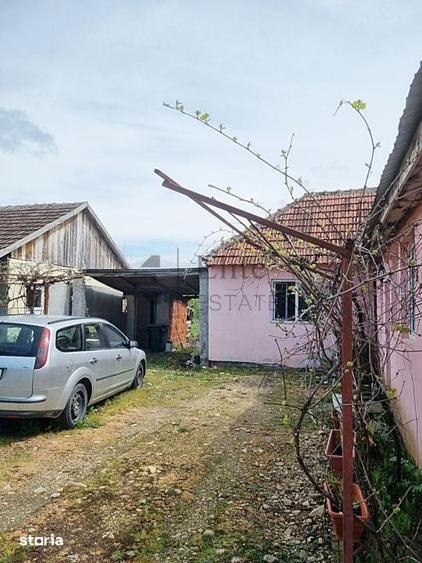 Casă cu 6 camere cu Teren 1439 Mp în Tinca