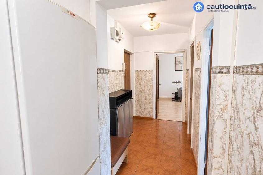 Apartament cu 3 camere decomandat, mobilat în Tineretului