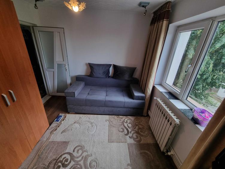 Apartament cu 2 camere semidecomandat în 23 August