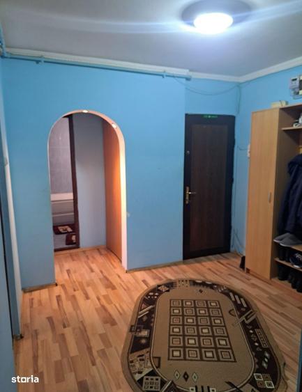 Apartament cu 4 camere în Rahova