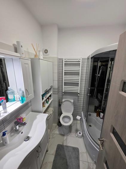 Apartament cu 2 camere decomandat în Theodor Pallady