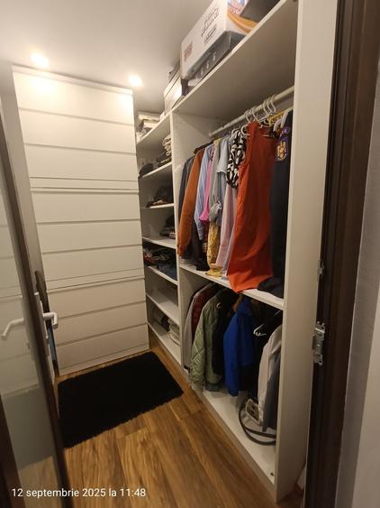 Apartament cu 3 camere decomandat în Micro 3