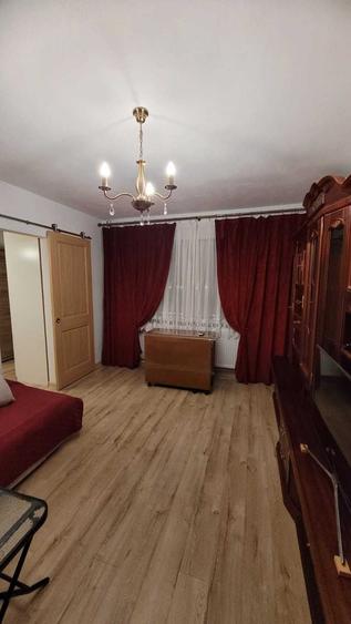 Apartament cu 2 camere semidecomandat în Șagului