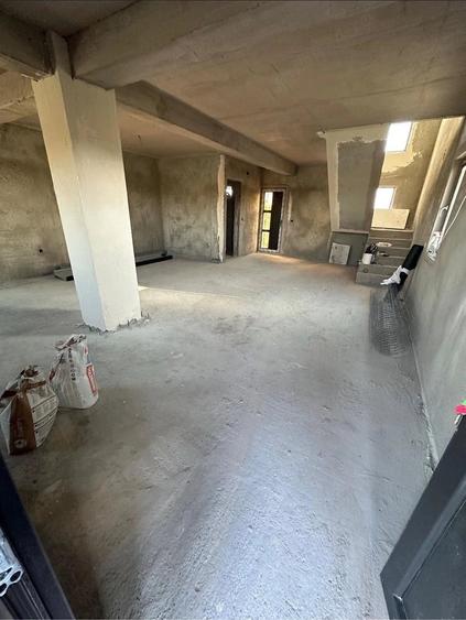 Casă cu Teren 300 Mp în Central