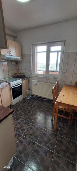 Apartament cu 3 camere decomandat în Dorobanți 1