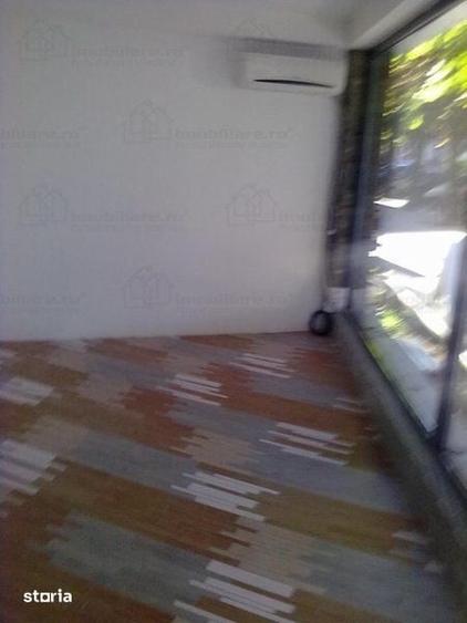 Spațiu comercial, de 40 mp, în Progresul