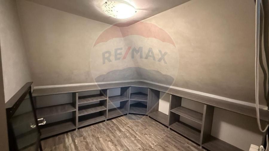 Casă individuală cu 5 camere cu Teren 400 Mp în Vânători
