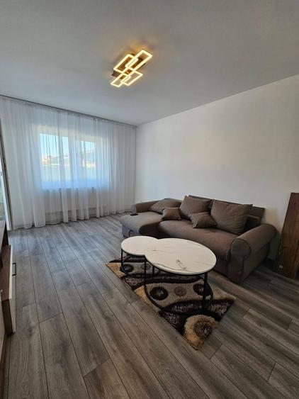 Apartament cu 2 camere decomandat în Șișești