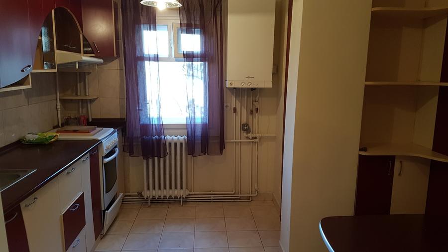 Apartament cu 3 camere decomandat în Zorilor