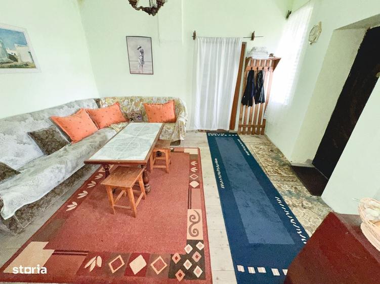 Casă cu 2 camere cu Teren 1384 Mp în Alma