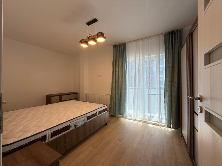 Apartament cu 2 camere semidecomandat în Florești