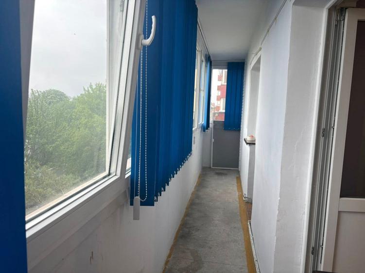 Apartament cu 2 camere decomandat în Triaj