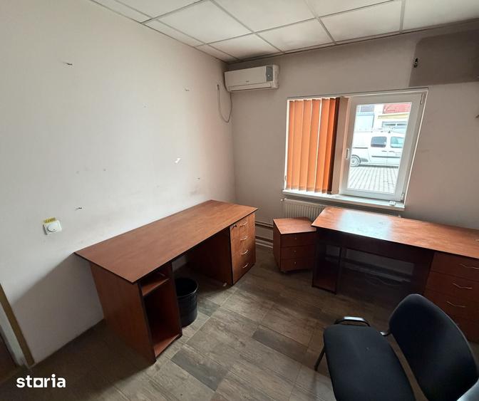 Casă cu 4 camere cu Teren 100 Mp în Exterior Vest