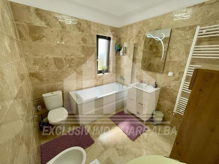 Apartament cu 2 camere decomandat, mobilat în Lipoveni