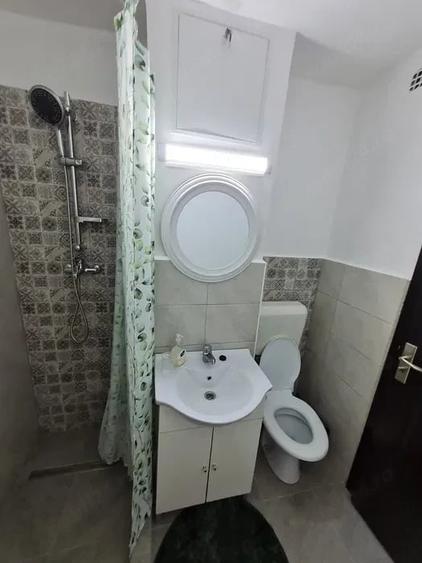 Garsonieră decomandată în Confecții
