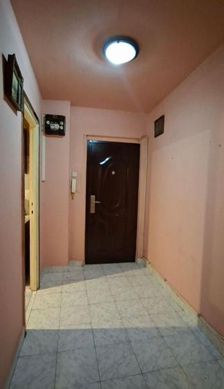 Apartament cu 2 camere semidecomandat în Circumvalațiunii
