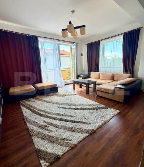 Apartament cu 2 camere semidecomandat, mobilat în Bună Ziua