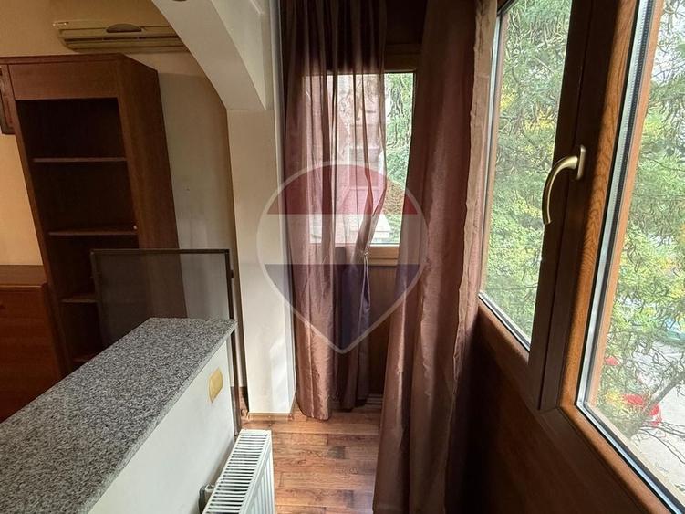 Apartament cu 2 camere decomandat, mobilat în Drumul Taberei