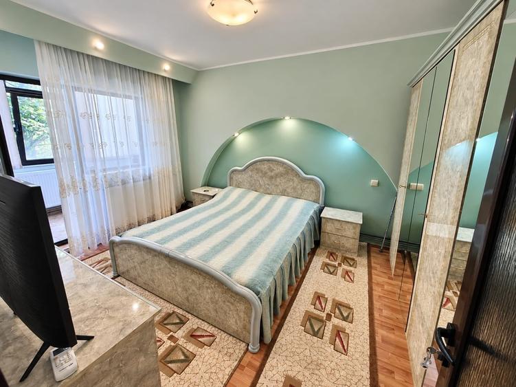 Apartament cu 2 camere decomandat în Mazepa 2