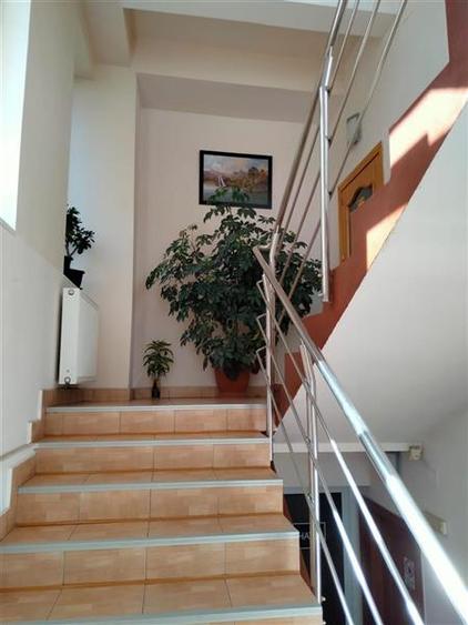 Apartament cu 4 camere semidecomandat în Bună Ziua