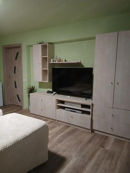 Apartament cu 3 camere decomandat în Orizont