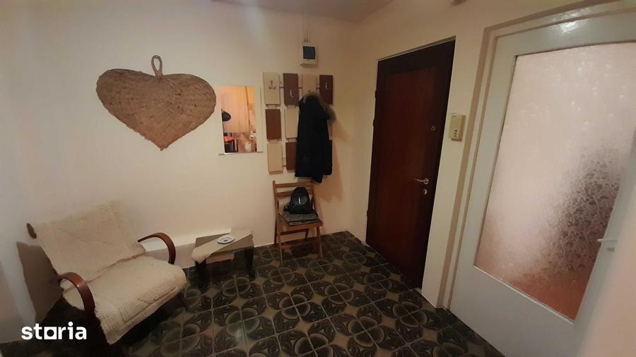 Apartament cu 2 camere decomandat în Ampoi 3