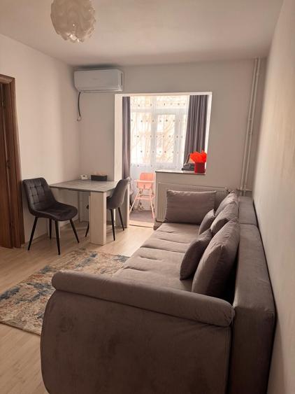 Apartament cu 2 camere semidecomandat în Craiovița Nouă