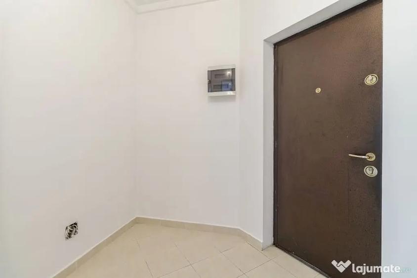 Casă cu 4 camere cu Teren 243 Mp în Central