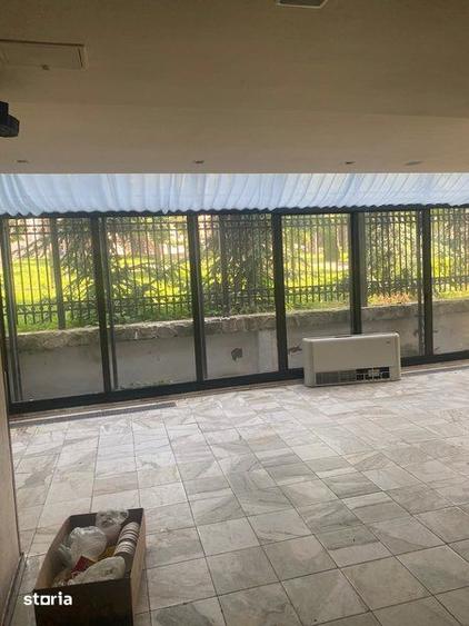Spațiu comercial, de 230 mp, în Centrul Civic