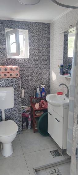 Casă cu 4 camere în Dogari