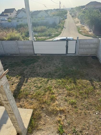 Casă cu 4 camere în Slătioara