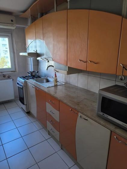 Garsonieră decomandată în Unirii