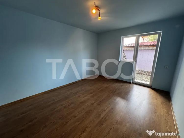 Casă cu 7 camere cu Teren 250 Mp în Central